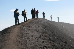 на кромке кратера 1800м.