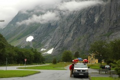 Около Стены троллей