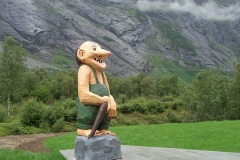 Тролль - национальный герой